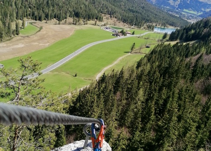 Klettersteige in der Region: Fieberbrunn für Abenteuerlustige Aussicht vom Klettersteig Adolari auf den Pillersee