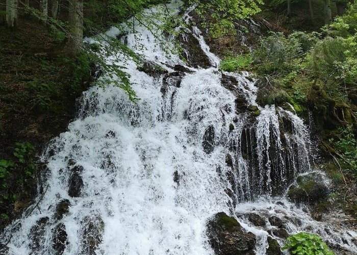 Bergsommer in Fieberbrunn: Die besten Wanderziele für den Sommer Wasserfall Schreiende Brunnen im Pillerseetal