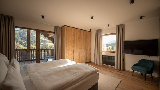 lichtdurchflutetes Schlafzimmer in der Suite lichtdurchflutetes Schlafzimmer in der Suite